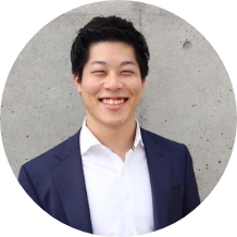 山本 亮介